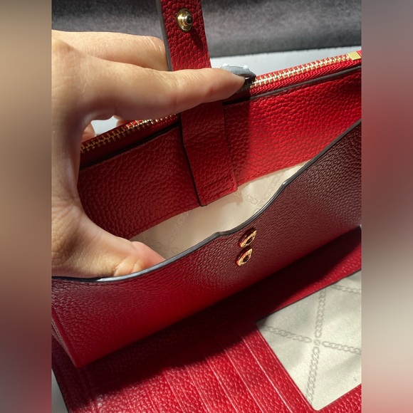 Michael Kors Adele mulberry Leather Smartphone Wallet EUC - Picture 13 of 15